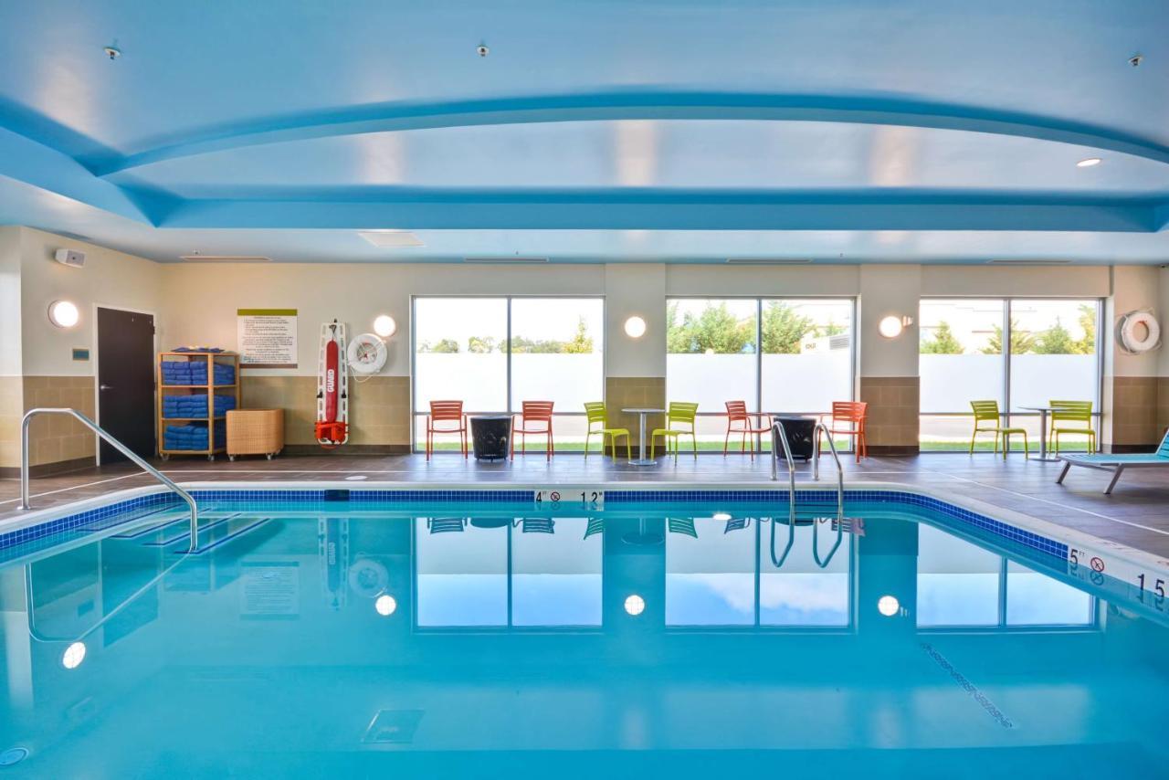 Home2 Suites By Hilton Charles Town Bagian luar foto