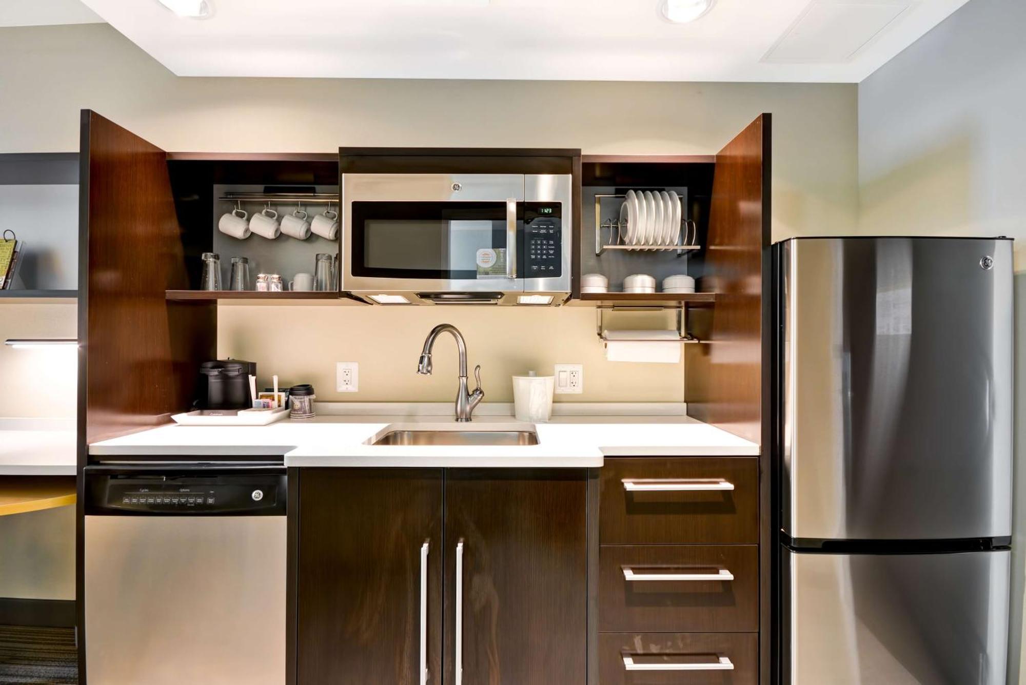 Home2 Suites By Hilton Charles Town Bagian luar foto