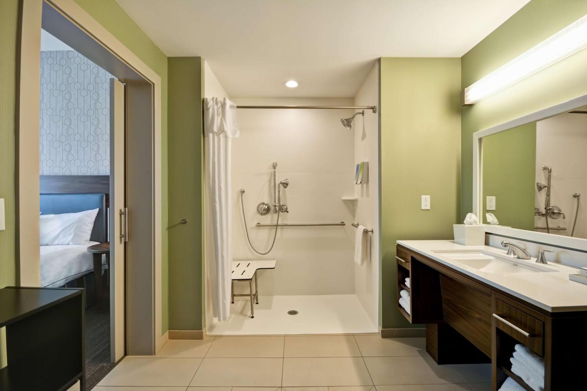 Home2 Suites By Hilton Charles Town Bagian luar foto